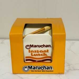 Instant Lunch Bowl with Chopsticks - White and Orange